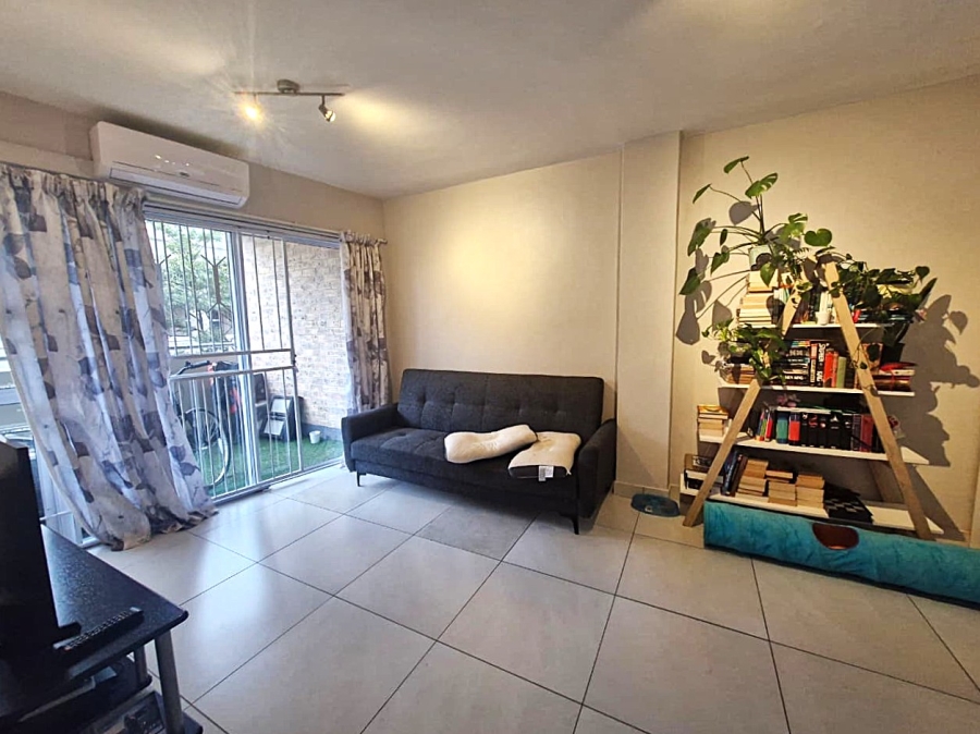 2 Bedroom Property for Sale in Uitzicht Western Cape